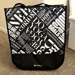 Lululemon reusable bag
